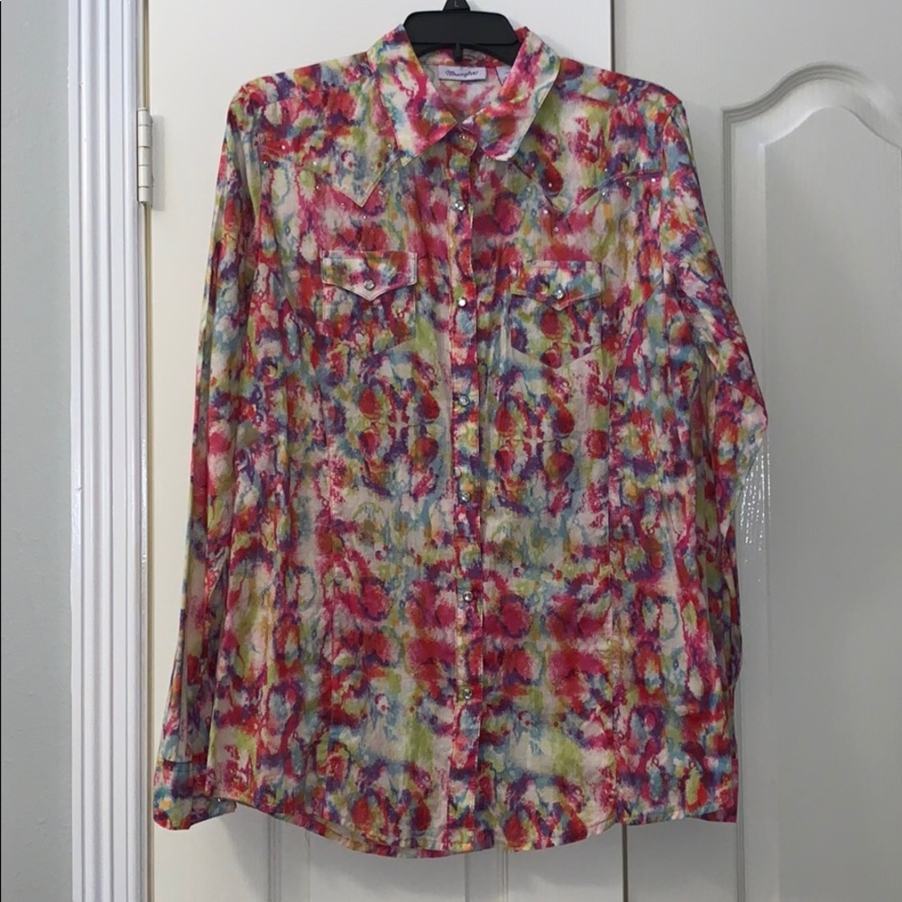 Wrangler women’s button down shirt